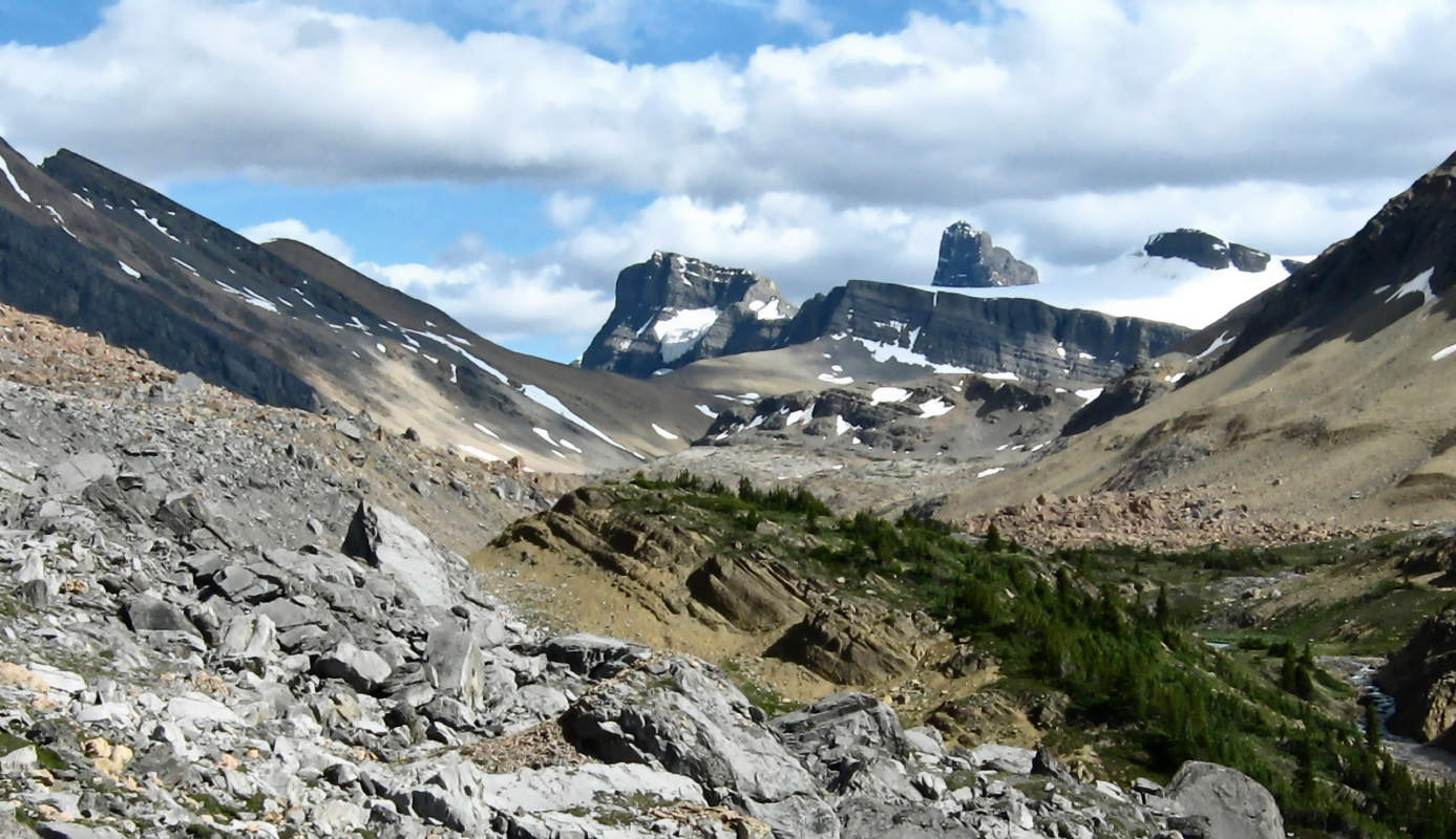 Cataract Pass, viewed from just north of 1st Brazeau crossing